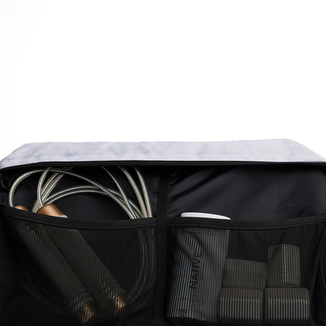 Burner Gym Duffel – White Floral Retro Stripe – Vooray